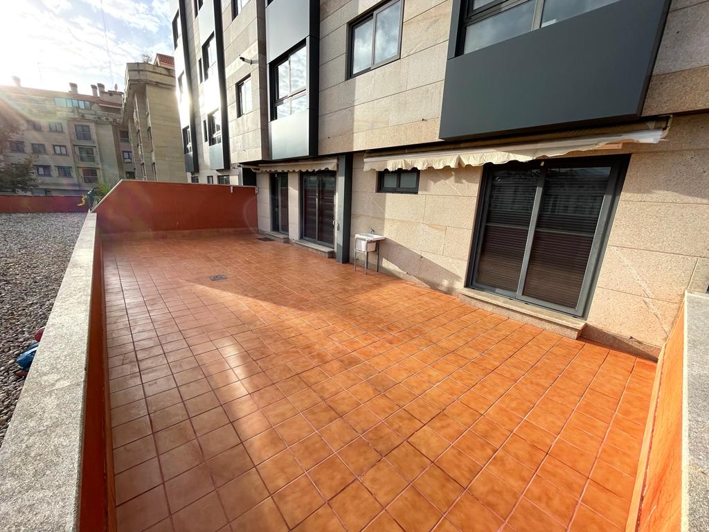 se vende piso con garaje y trastero en Vigo (Pontevedra)