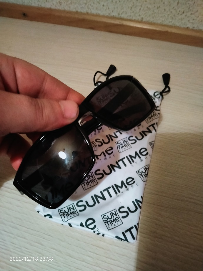 Gafas de sol 25 €