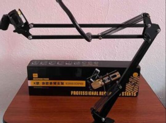 Micrófono condensador Marca Behringer B1